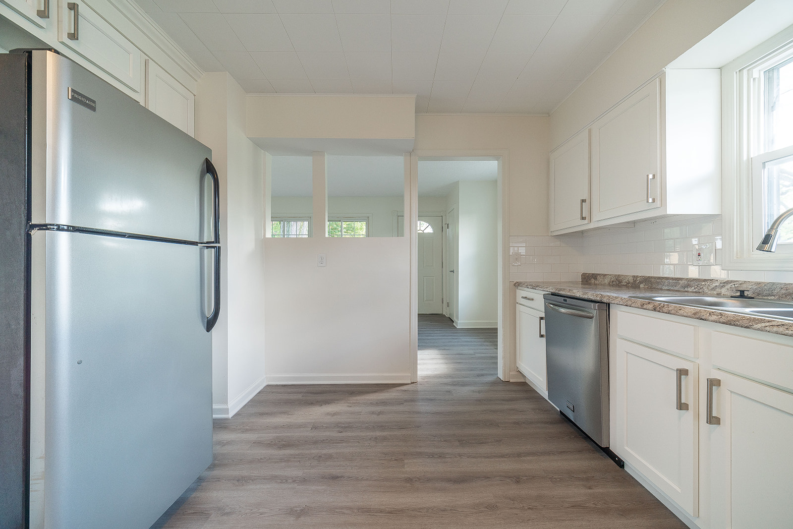 1271 Huntly Dr.